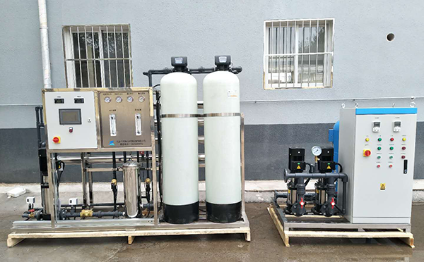 某模具技術(shù)公司采購2T/H單級反滲透加變頻供水工程案例 某模具技術(shù)公司采購2T/H單級反滲透加變頻供水工程案例